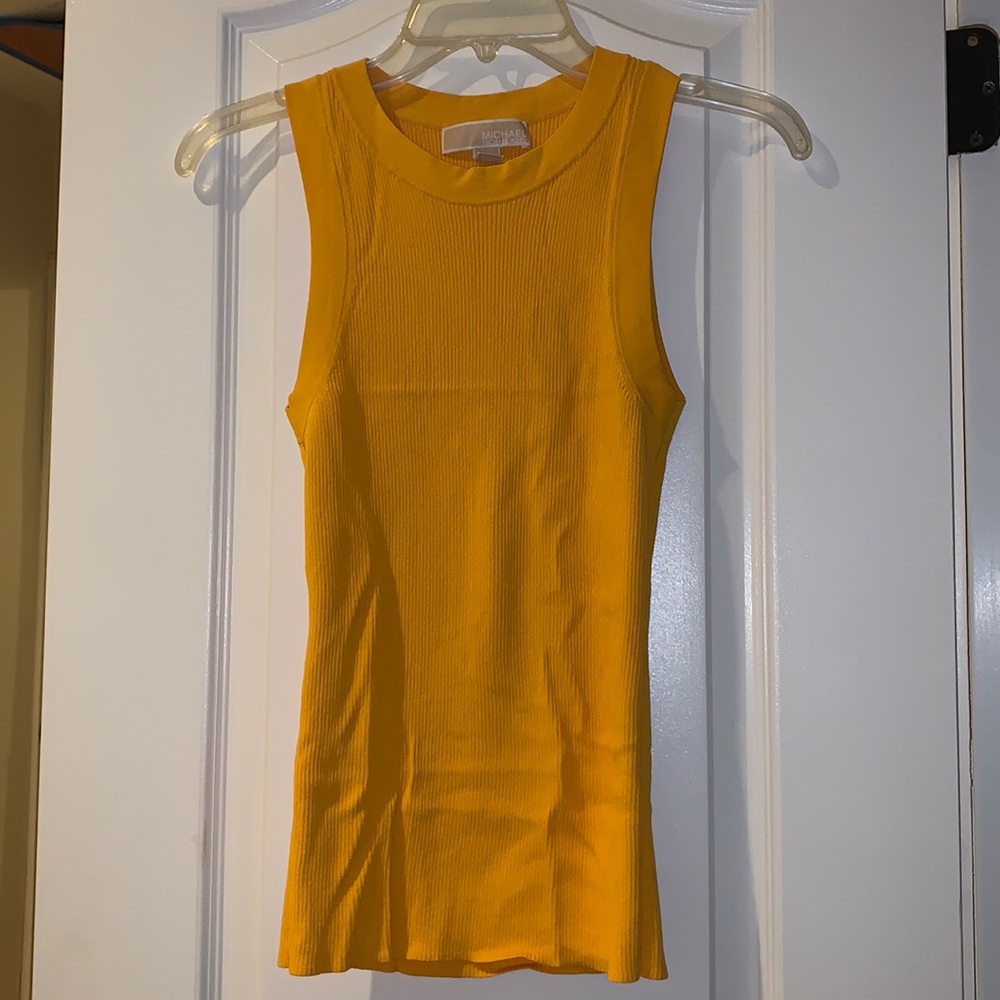 Orange sleeveless stretchy tunic top